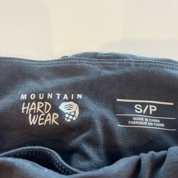 Mountain Hardware Capri Tights - Picture 4 of 6